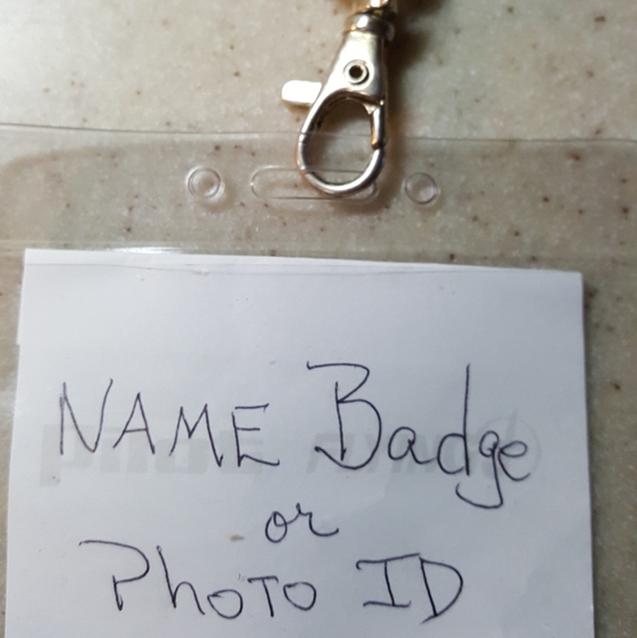 Beautiful badge holder/necklace - Picture 8 of 8